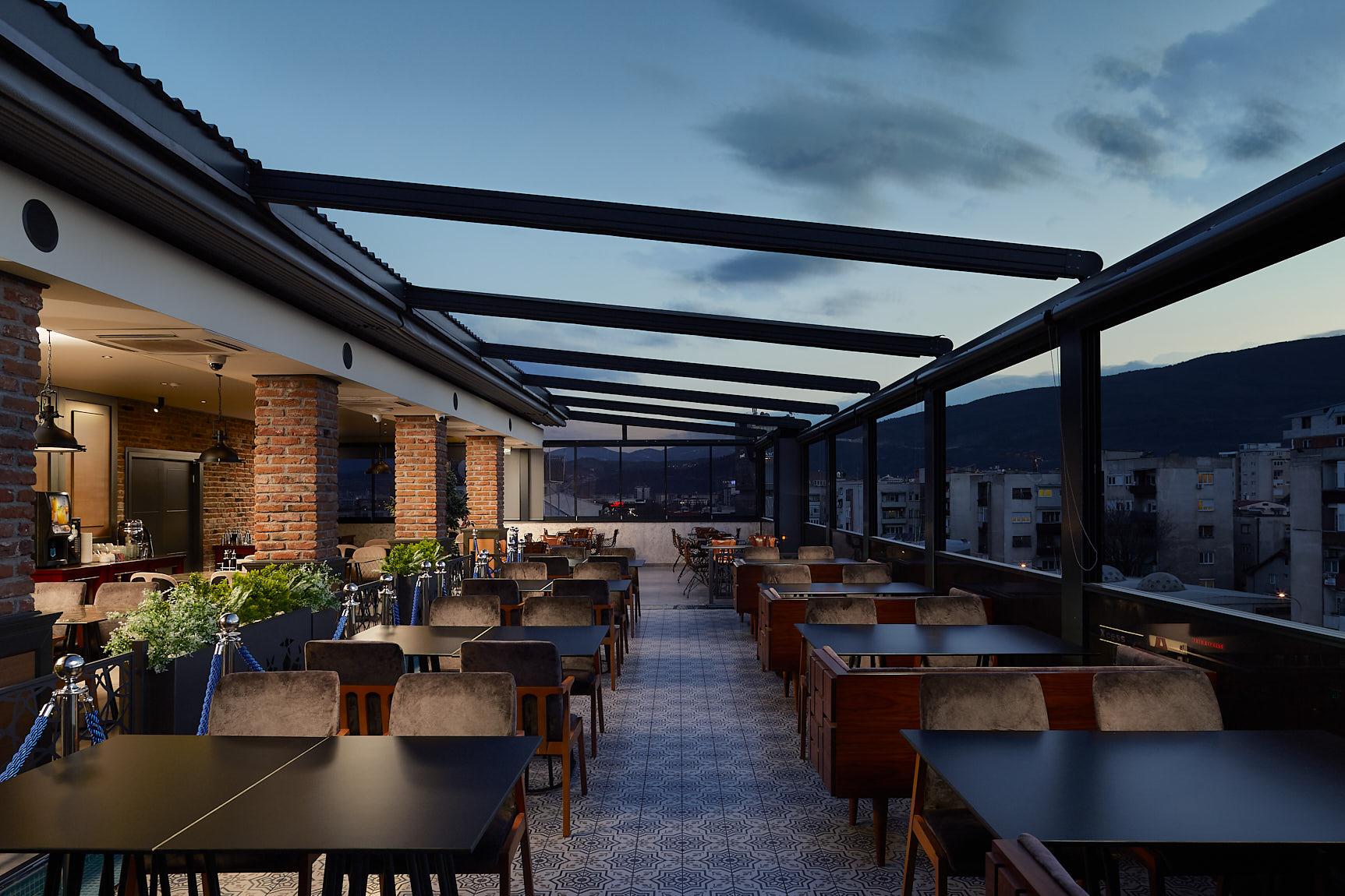 Hotel Gold Skopje Luaran gambar