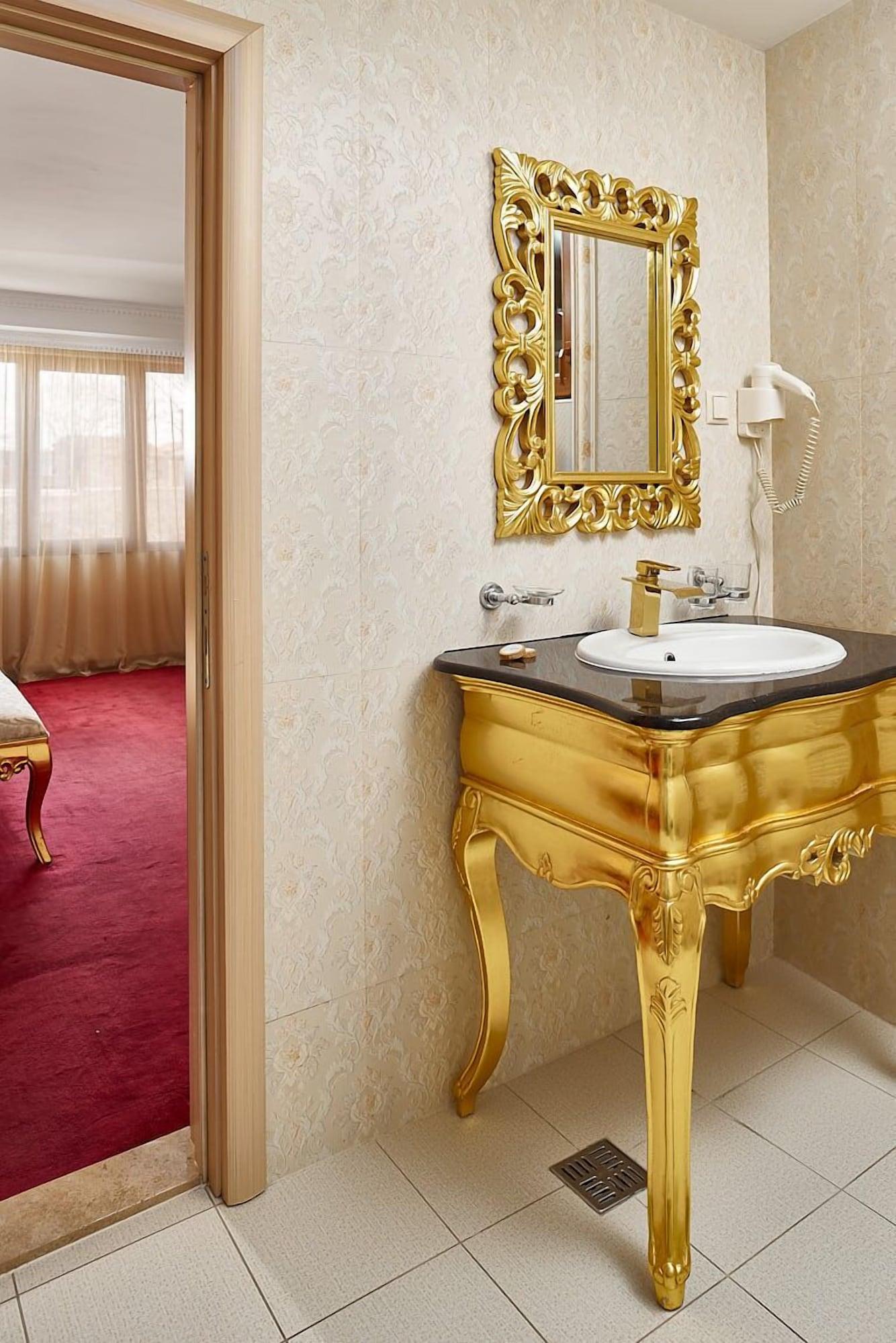 Hotel Gold Skopje Luaran gambar
