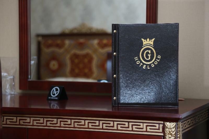 Hotel Gold Skopje Luaran gambar